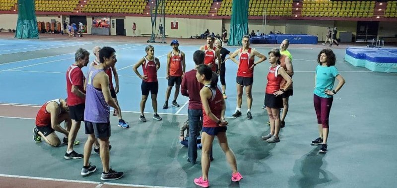 Boreal-Club-at-indoor-track-Claude-Robillard